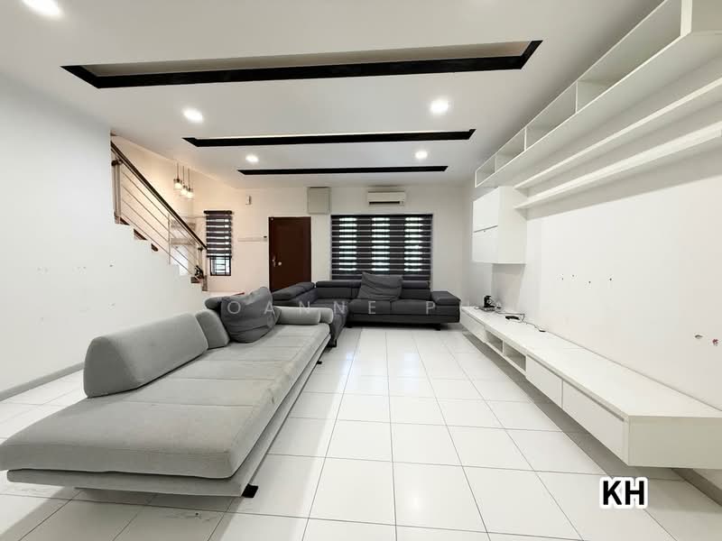 Rumah Teres untuk Dijual di Bandar Botanic (Klang) - Joanne Pua - Living Room - PropertyGuru.com.my