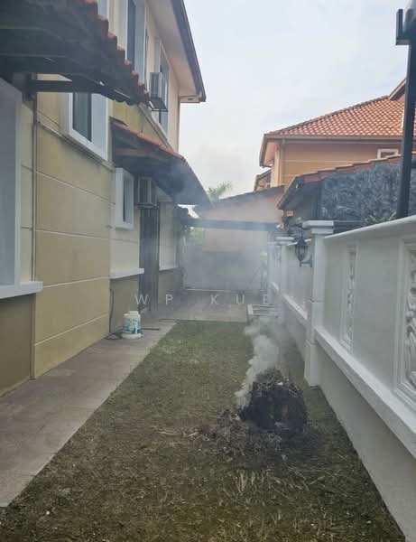 Bungalow for Sale in Taman Aman Perdana (Kapar) - WP Kue - PropertyGuru.com.my