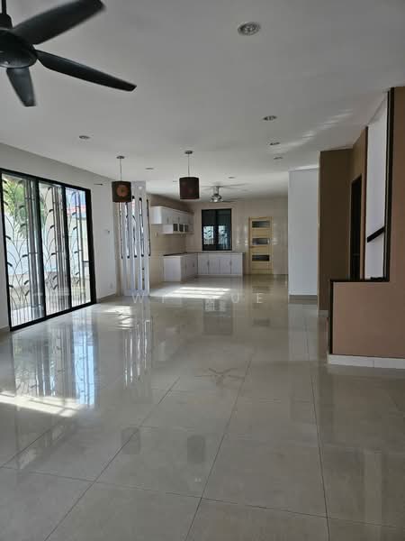 Bungalow for Sale in Taman Aman Perdana (Kapar) - WP Kue - PropertyGuru.com.my