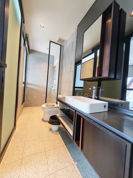 Service Residence for Sale at Scarletz Suites @ KL City Centre - Chow Kok Toong - Bathroom - PropertyGuru.com.my