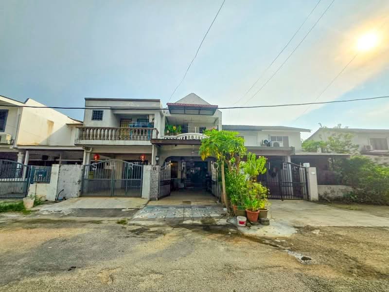 Rumah Teres untuk Dijual di Bandar Tun Hussein Onn (Cheras) - Ashraff Daniel - Exterior - PropertyGuru.com.my
