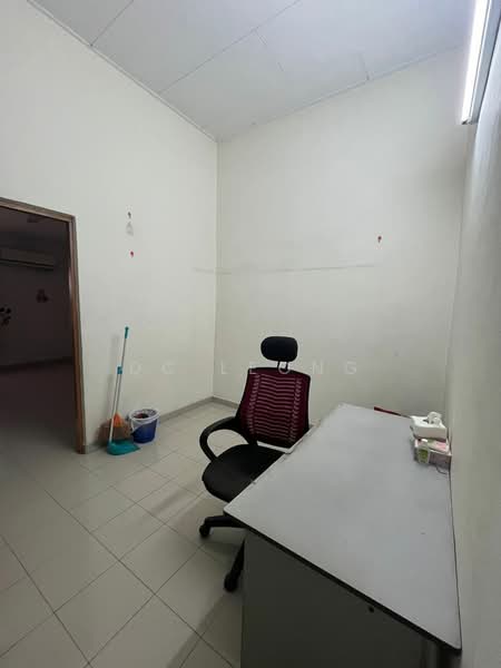 Rumah Teres 2 Tingkat untuk Dijual di Taman Sungai Besi Indah (Seri Kembangan) - DC Leong - PropertyGuru.com.my
