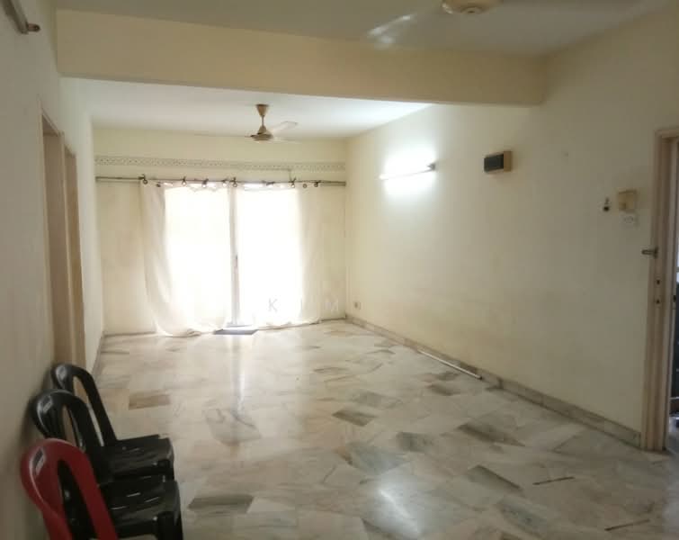 Apartment for Sale at Subang Perdana Goodyear Court 1 - Kim Lai - Living Room - PropertyGuru.com.my