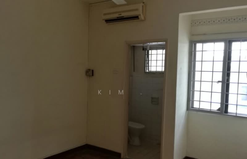 Apartment for Sale at Subang Perdana Goodyear Court 1 - Kim Lai - Bathroom - PropertyGuru.com.my