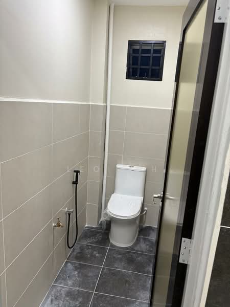 Shop / Office for Rent in Seremban (Negeri Sembilan) - Leo Goh - Bathroom - PropertyGuru.com.my