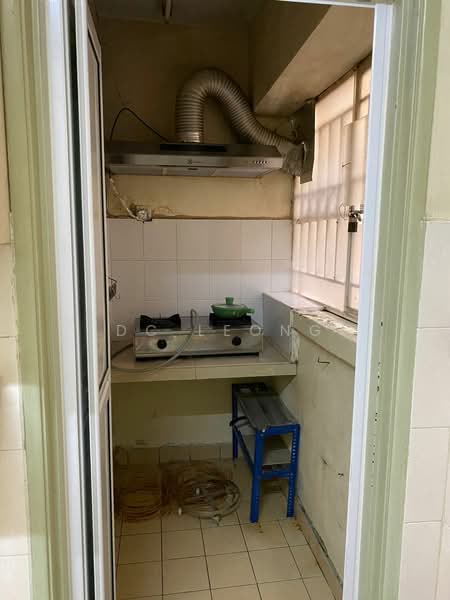Kondominium untuk Dijual di Warisan City View - DC Leong - Kitchen - PropertyGuru.com.my