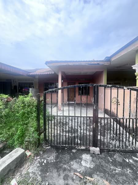 1-storey Terraced House for Sale in Semenyih (Selangor) - Fayyadh Setak - Exterior - PropertyGuru.com.my
