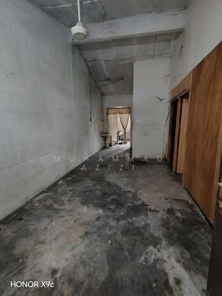 1-storey Terraced House for Sale in Taman Tas (Kuantan) - Mohammad Azizi - PropertyGuru.com.my