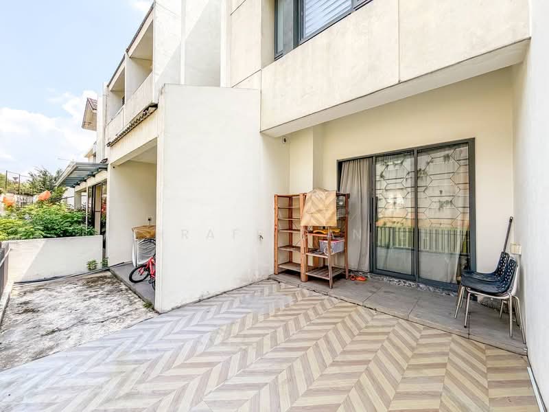 Terraced House for Sale in Tamansari (Rawang) - Ashraff Daniel - Exterior - PropertyGuru.com.my
