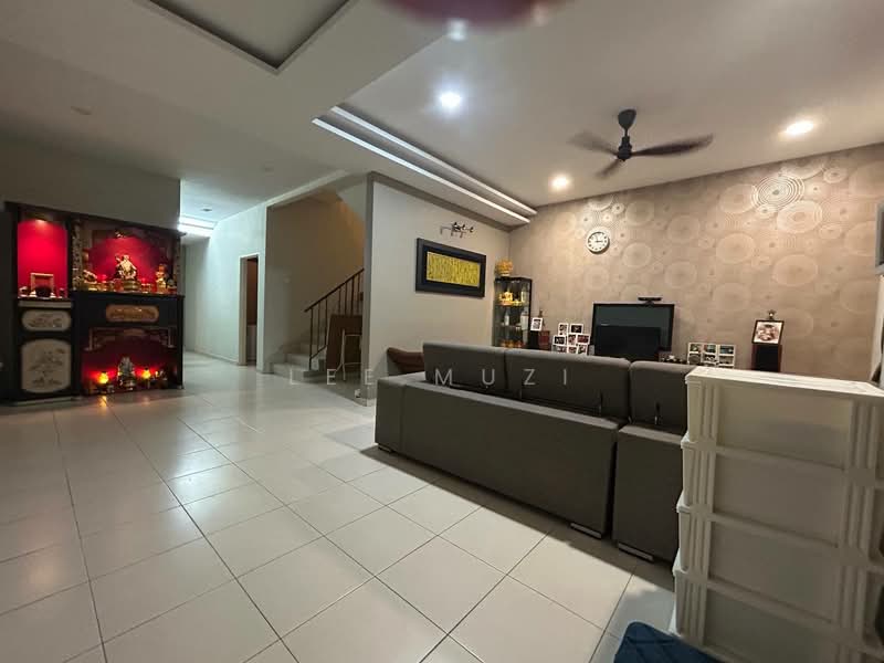 Rumah Teres 2 Tingkat untuk Dijual di Bandar Seri Botani (Simpang Pulai) - Lee Muzi - Living Room - PropertyGuru.com.my
