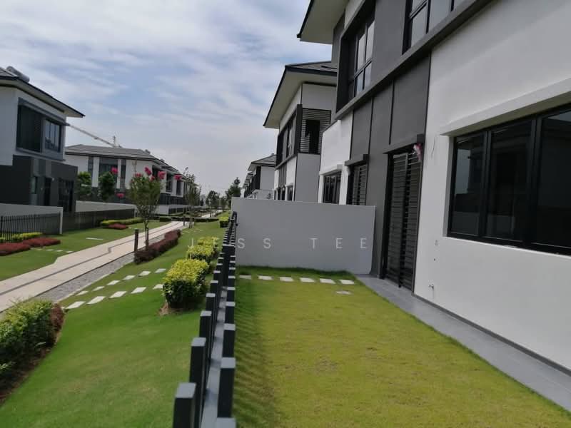 Semi-Detached House for Sale in Setia Alam (Selangor) - Jess Tee - Exterior - PropertyGuru.com.my