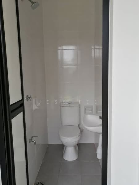 Semi-Detached House for Sale in Setia Alam (Selangor) - Jess Tee - Bathroom - PropertyGuru.com.my