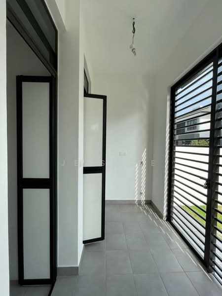 Semi-Detached House for Sale in Setia Alam (Selangor) - Jess Tee - Entrance - PropertyGuru.com.my