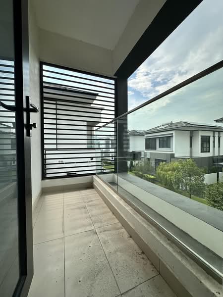 Rumah Berkembar untuk Dijual di Setia Alam (Selangor) - Jess Tee - Balcony - PropertyGuru.com.my