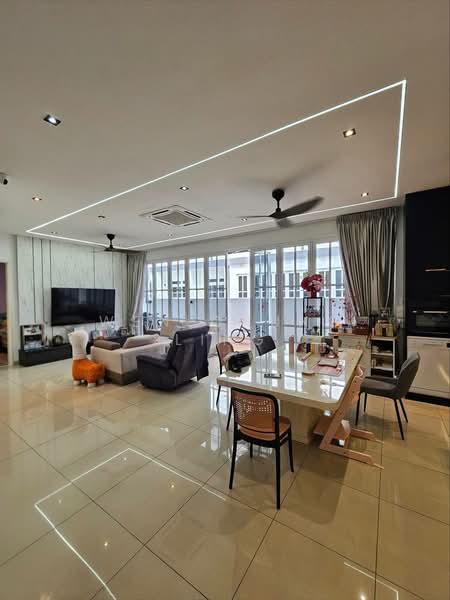 Rumah Kluster untuk Dijual di Taman Ekoflora (Johor Bahru) - Wen Chung Ling - Living Room - PropertyGuru.com.my