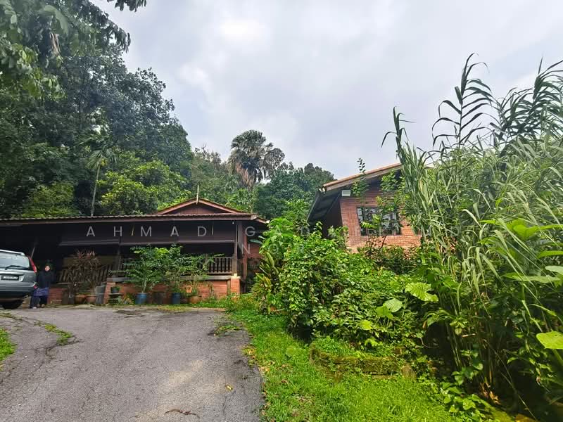 Bungalow for Sale in Kampung Sungai Penchala (Sungai Penchala) - Ahmad Gadafi Md Nor - Exterior - PropertyGuru.com.my