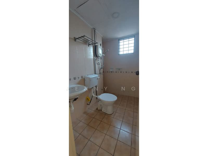 Condominium for Rent at Casa Puteri Condominium - Jenny Ng - Bathroom - PropertyGuru.com.my