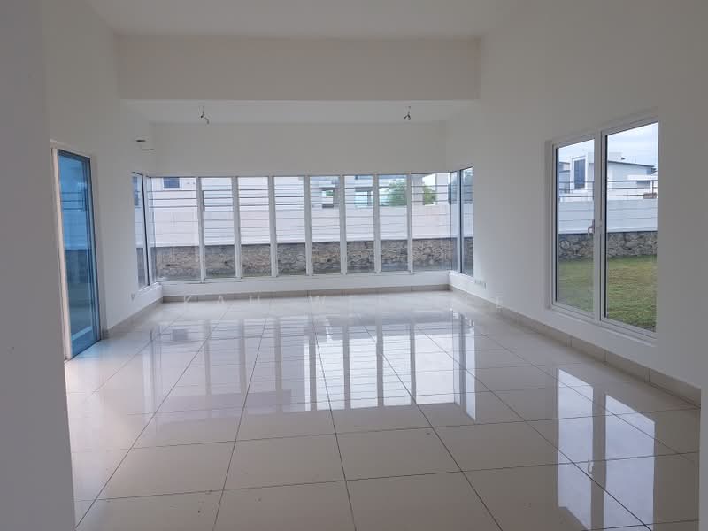 Bungalow House for Sale in Taman Pelangi Heights (Mantin) - Kah Wee Lee - Living Room - PropertyGuru.com.my