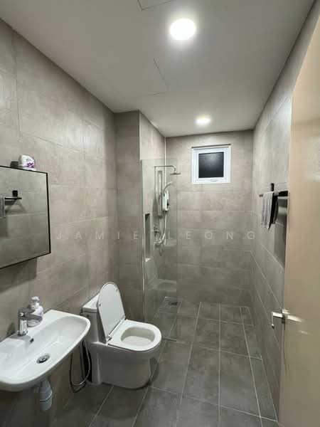 Kondominium untuk Disewa di d'Brightton - Jamie Leong - Bathroom - PropertyGuru.com.my