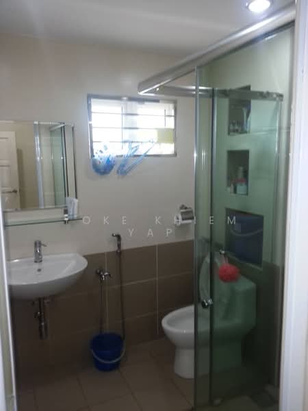 2-storey Terraced House for Rent in Bandar Kinrara (Selangor) - Yoke Khiem Yap - Bathroom - PropertyGuru.com.my