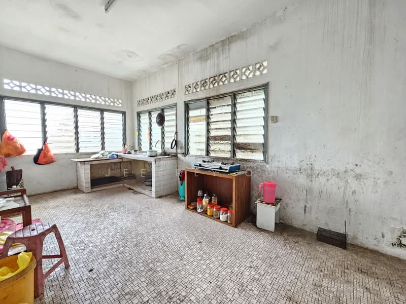 Bungalow for Rent in Kampung Cheras Baru (Ampang) - Jeffrey Ooi - Kitchen - PropertyGuru.com.my