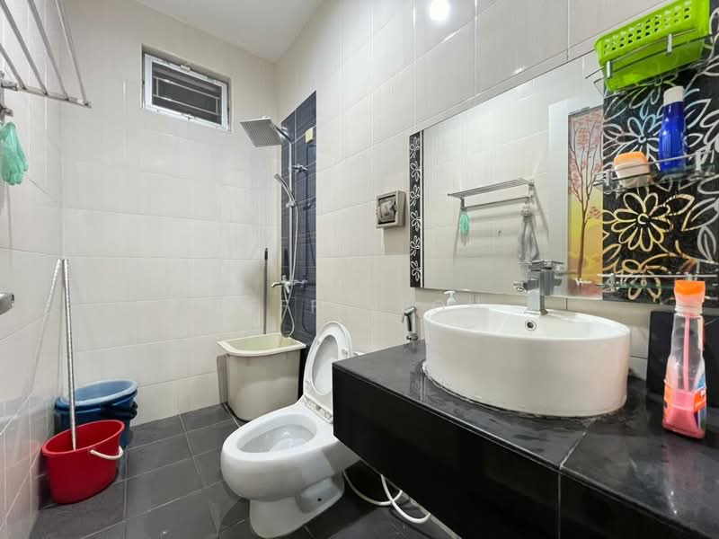 Rumah Berkembar untuk Dijual di Kuala Kedah (Kedah) - Jeff Yeoh - Bathroom - PropertyGuru.com.my