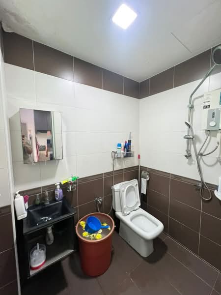 1.5-storey Terraced House for Sale in Bandar Sri Damansara (Selangor) - Kim Meng Lew - Bathroom - PropertyGuru.com.my