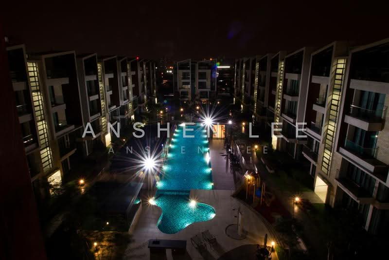 Service Residence for Sale at Tropical Villa - Anshen Lee - Exterior Night View - PropertyGuru.com.my
