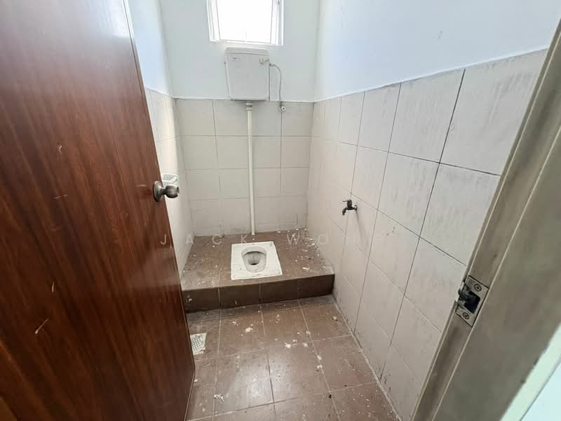 Shop for Rent in Pulai (Johor) - Jack Wong - Bathroom - PropertyGuru.com.my