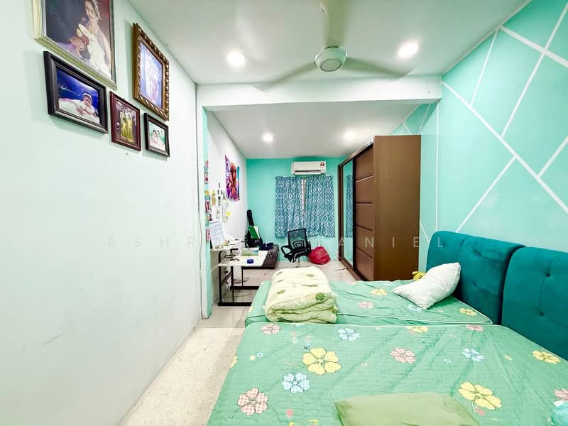 1-storey Terraced House for Sale in Desa Sri Jenaris (Kajang) - Ashraff Daniel - Bedroom - PropertyGuru.com.my