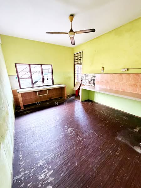 Bungalow for Rent in Sungai Way Free Indsutrial Zone (Petaling Jaya) - Weng Tan - Kitchen - PropertyGuru.com.my