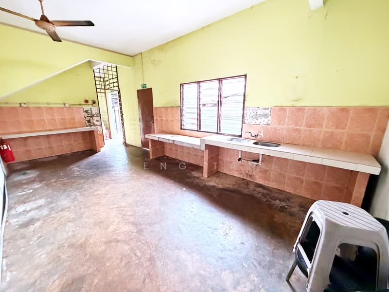 Bungalow for Rent in Sungai Way Free Indsutrial Zone (Petaling Jaya) - Weng Tan - Kitchen - PropertyGuru.com.my