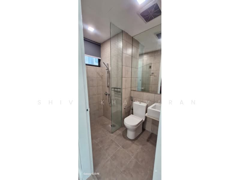 Servis Apartment untuk Disewa di Setia SKY Residences - Shiva Kharvaran - Bathroom - PropertyGuru.com.my