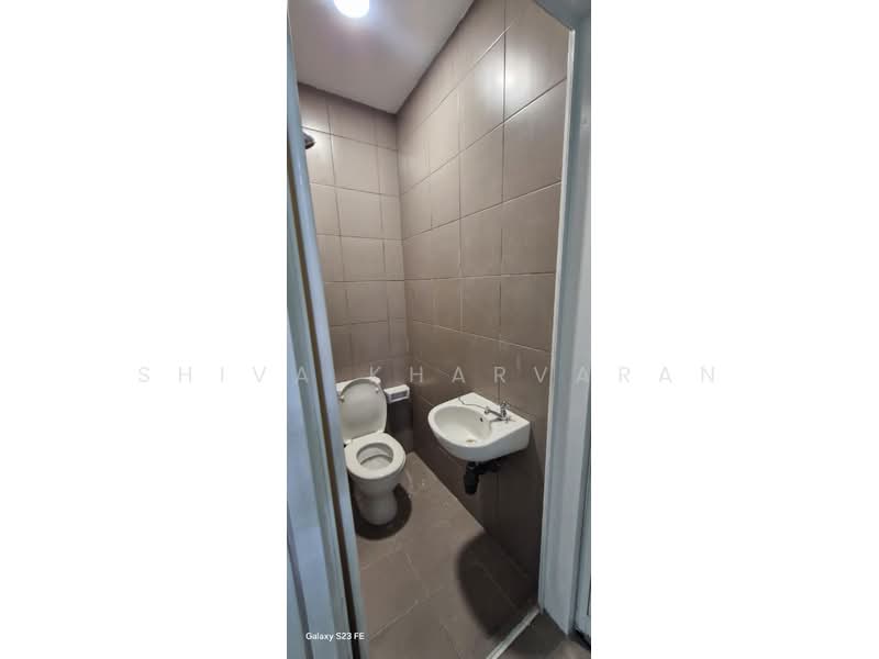 Servis Apartment untuk Disewa di Setia SKY Residences - Shiva Kharvaran - Bathroom - PropertyGuru.com.my