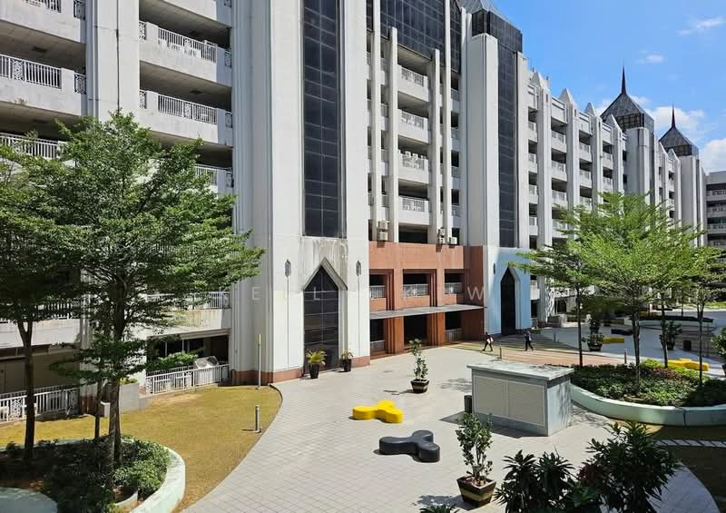 Shop / Office for Rent in Bandar Puteri Puchong (Puchong) - Kelly Kew - Exterior - PropertyGuru.com.my