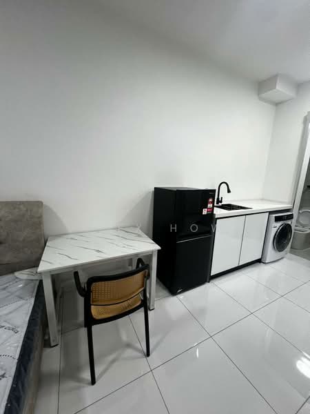Servis Apartment untuk Disewa di Sky Trees - Alex How - Kitchen - PropertyGuru.com.my