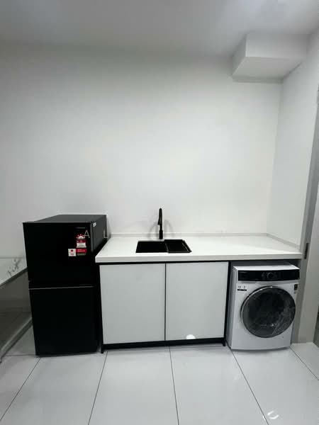 Servis Apartment untuk Disewa di Sky Trees - Alex How - Kitchen - PropertyGuru.com.my