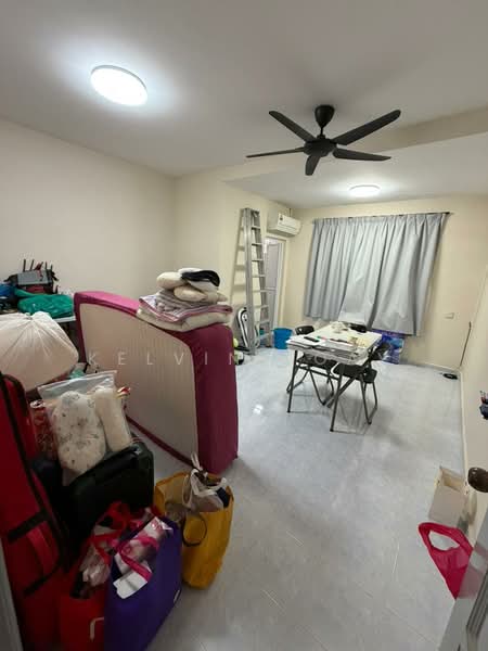 2-storey Terraced House for Sale in Taman Molek (Johor Bahru) - Kelvin Koay - Bedroom - PropertyGuru.com.my