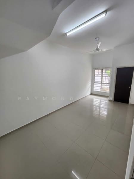 Semi-Detached House for Sale in Sutera Damansara (Damansara Damai) - Raymond Siew - Interior - PropertyGuru.com.my