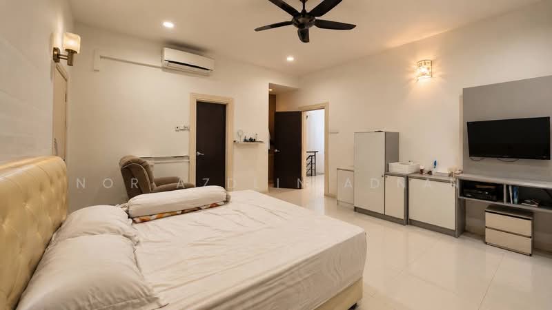 Rumah Berkembar untuk Dijual di Taman Saujana Emas (Kajang) - Nor Azdlin Adnan - PropertyGuru.com.my