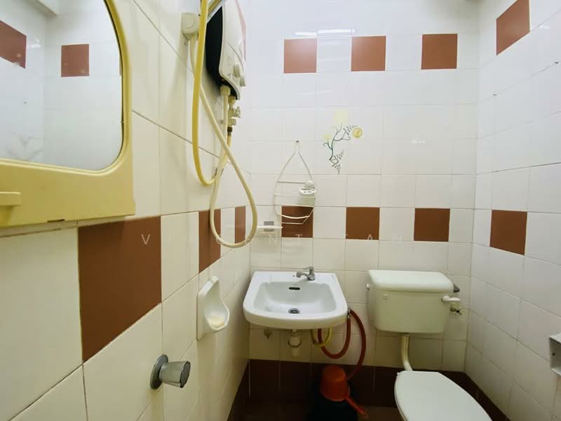 Kondominium untuk Dijual di Danau Murni - Vincent Tan - Bathroom - PropertyGuru.com.my