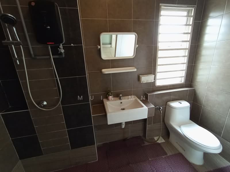 2-storey Terraced House for Sale in Bandar Seri Coalfields (Ijok) - Muin Mn - Bathroom - PropertyGuru.com.my