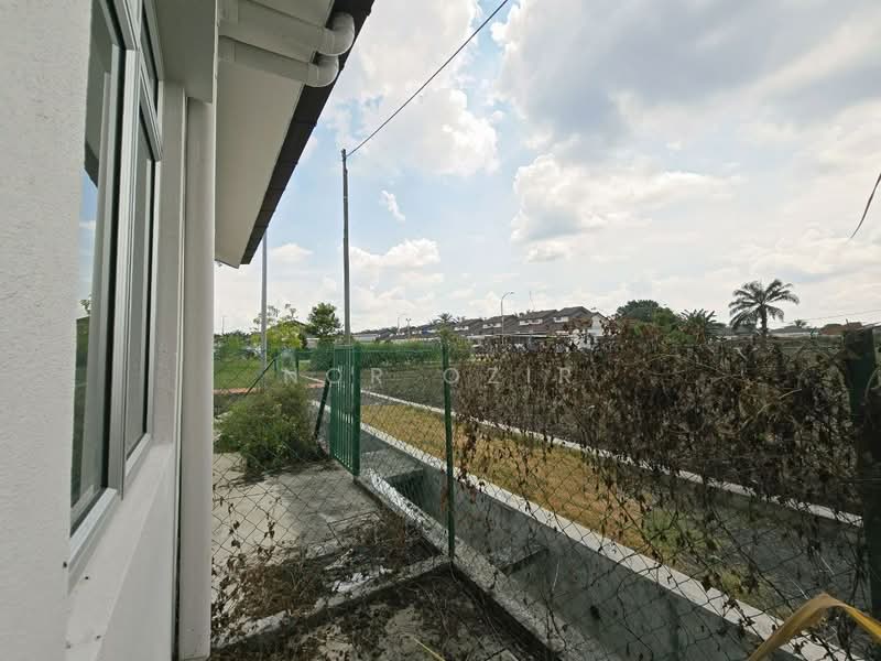 1-storey Terraced House for Sale in Petaling Jaya (Selangor) - Nor Ozir - Exterior - PropertyGuru.com.my