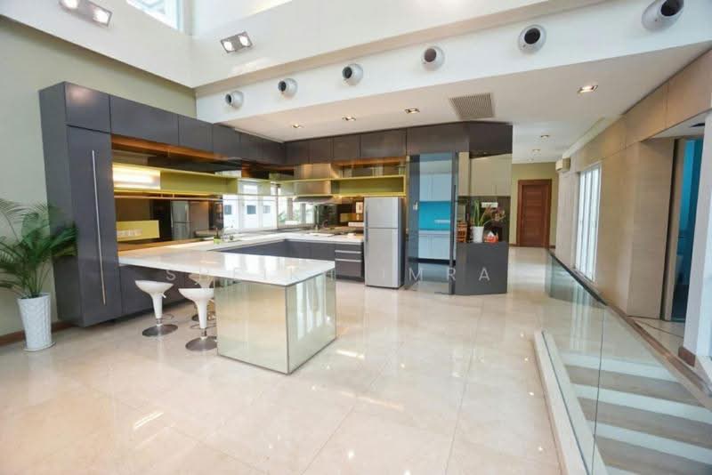 Rumah Banglo untuk Disewa di Country Heights Damansara (Kuala Lumpur) - Sheikh Imran - Kitchen - PropertyGuru.com.my