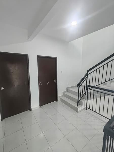 Terraced House for Rent in Taman Kundang Jaya (Rawang) - Lucy Chow - Entrance - PropertyGuru.com.my