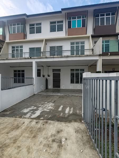 Terraced House for Rent in Taman Kundang Jaya (Rawang) - Lucy Chow - Exterior - PropertyGuru.com.my