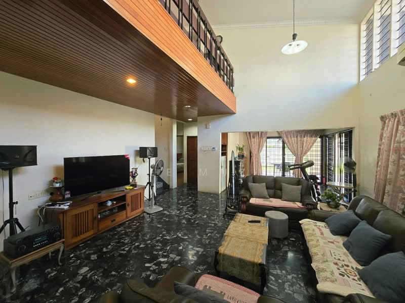 Rumah Banglo untuk Dijual di Taman Canning (Ipoh) - Lee Muzi - Living Room - PropertyGuru.com.my