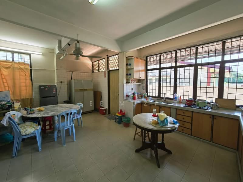 Rumah Banglo untuk Dijual di Taman Canning (Ipoh) - Lee Muzi - Kitchen - PropertyGuru.com.my