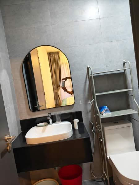Servis Apartment untuk Disewa di Sunway Velocity TWO - John Lai - Bathroom - PropertyGuru.com.my