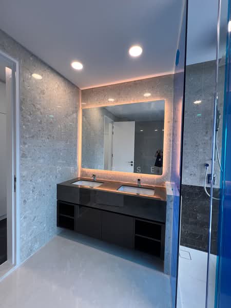 Servis Apartment untuk Disewa di Crown Residences @ Pavilion Damansara Heights - Peter Sek - Bathroom - PropertyGuru.com.my